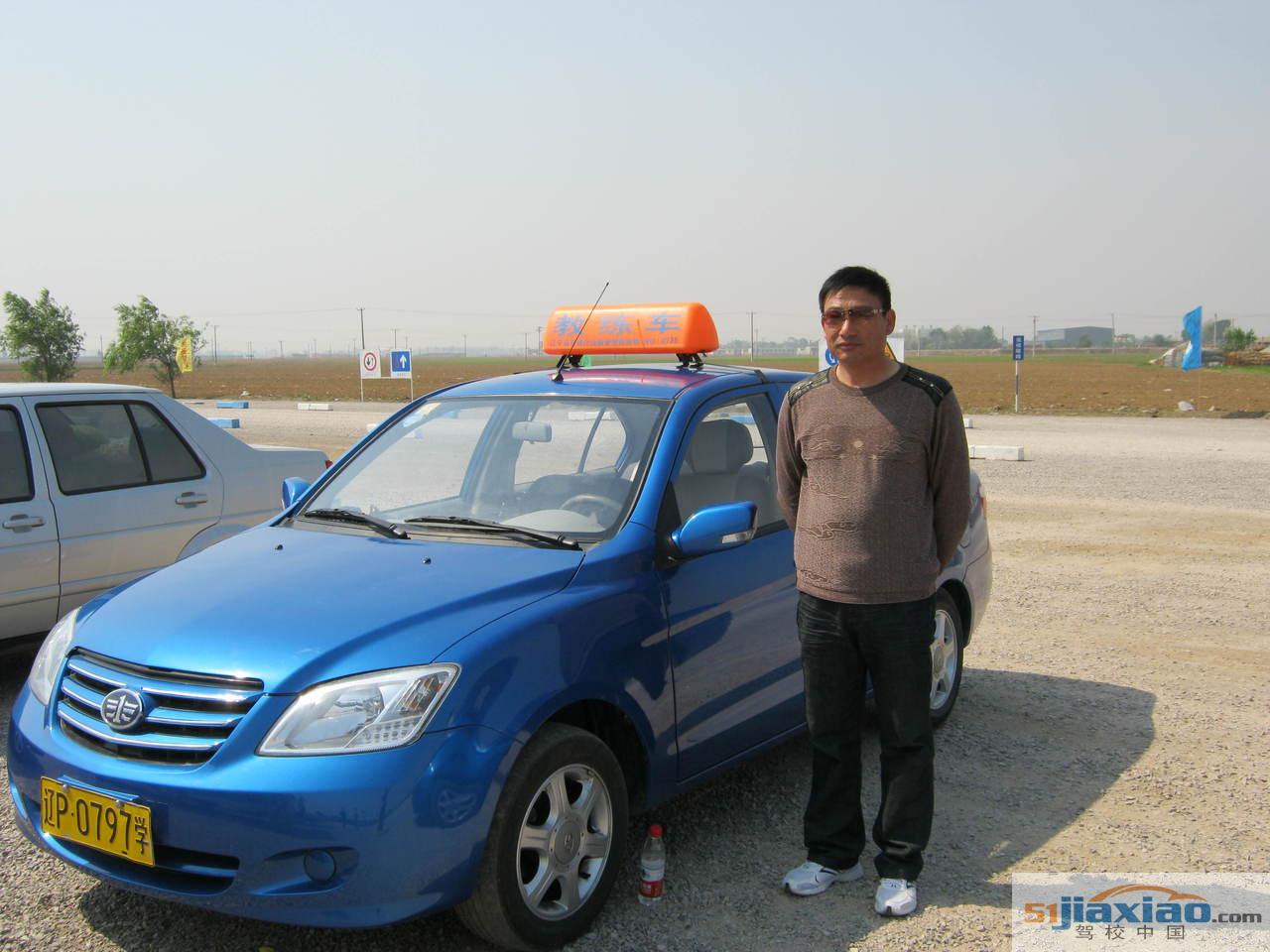 北京首豐駕校 專業(yè)駕駛培訓，開啟安全行車之旅